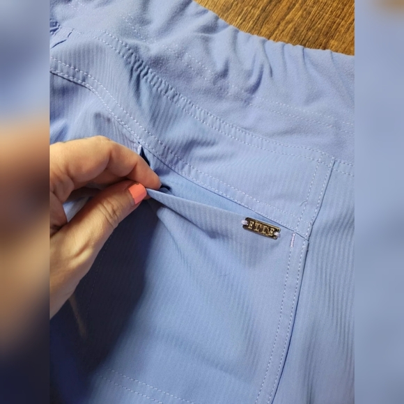 Elle scrub pants - Picture 13 of 13